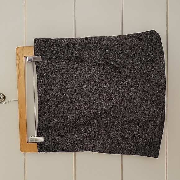 LOFT Ann Taylor size 0 mini black/white tweed skirt - Picture 3 of 5